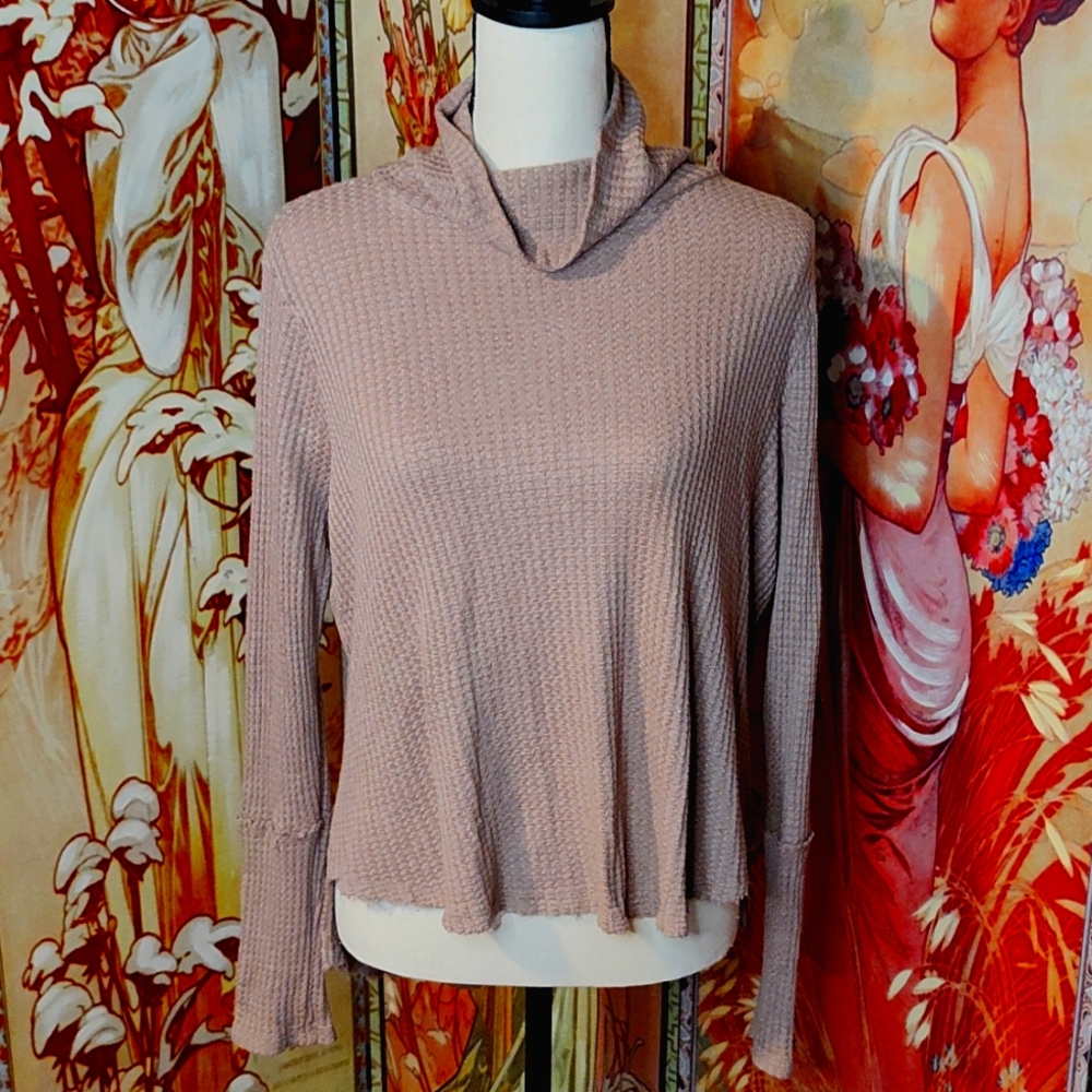 Loose fitting, long sleeve, super soft turtle neck